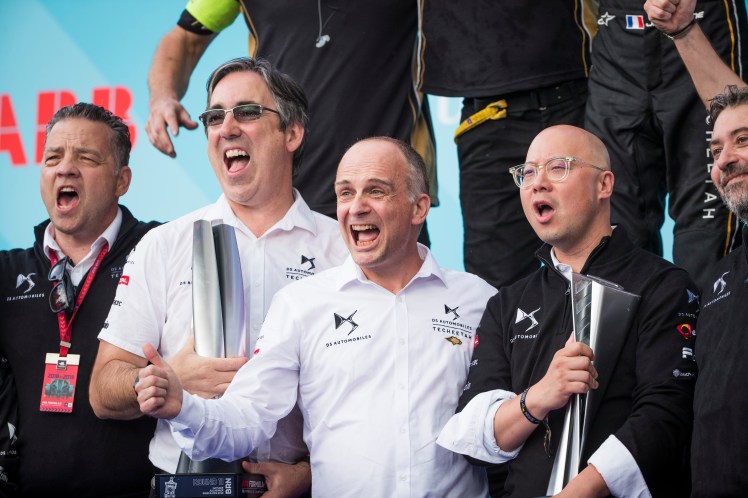 72111F2A-97D7-42E7-B1B4-E551AEA7ACCF